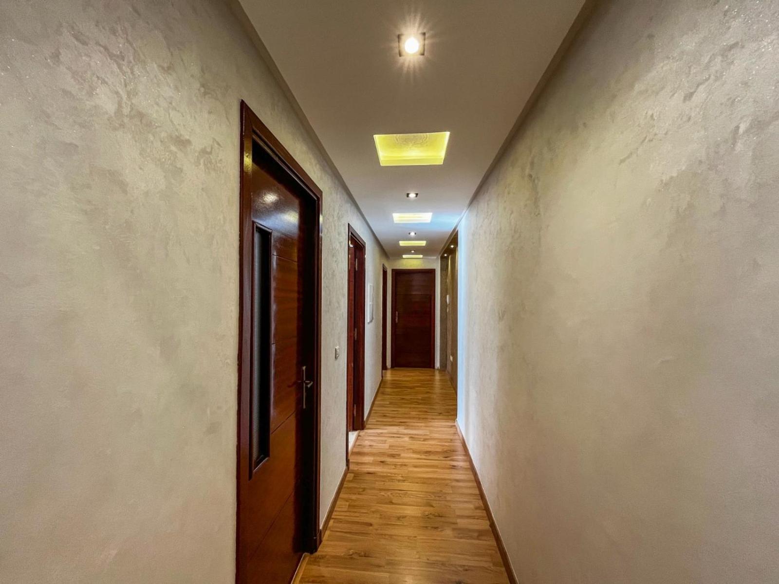 2 Bedroom View Appartement *